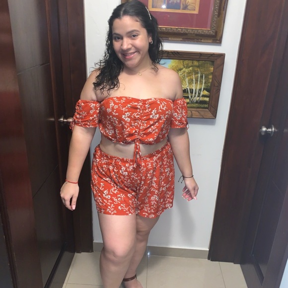 Meet your Posher, Denise - Picture 6 of 7